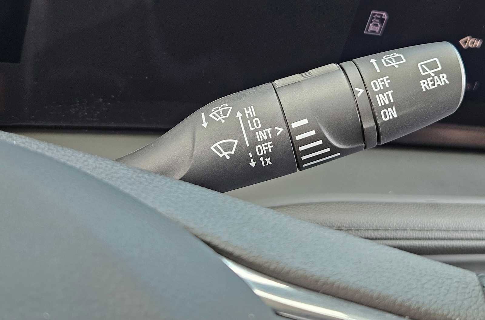 Used 2024 Buick Encore GX Sport Touring w/ Comfort Package image 25