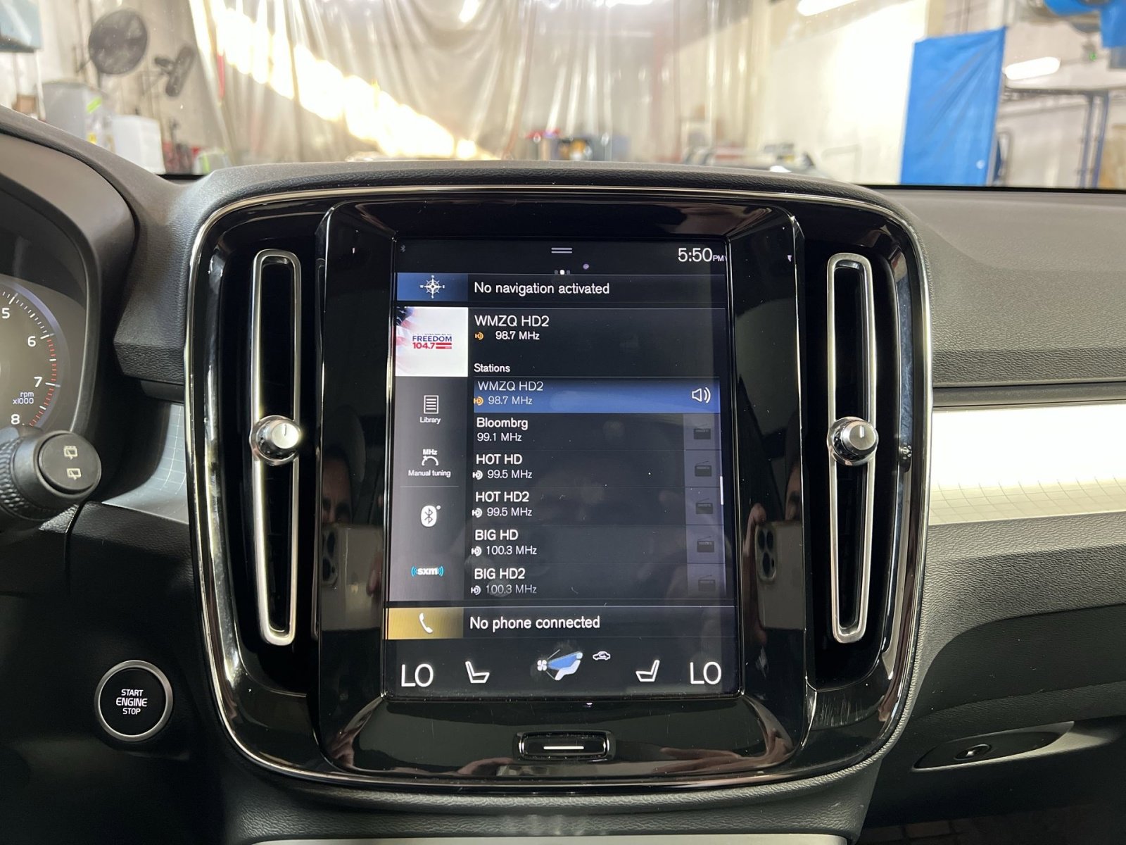 Used 2019 Volvo XC40 T5 Momentum AWD/4WD image 18