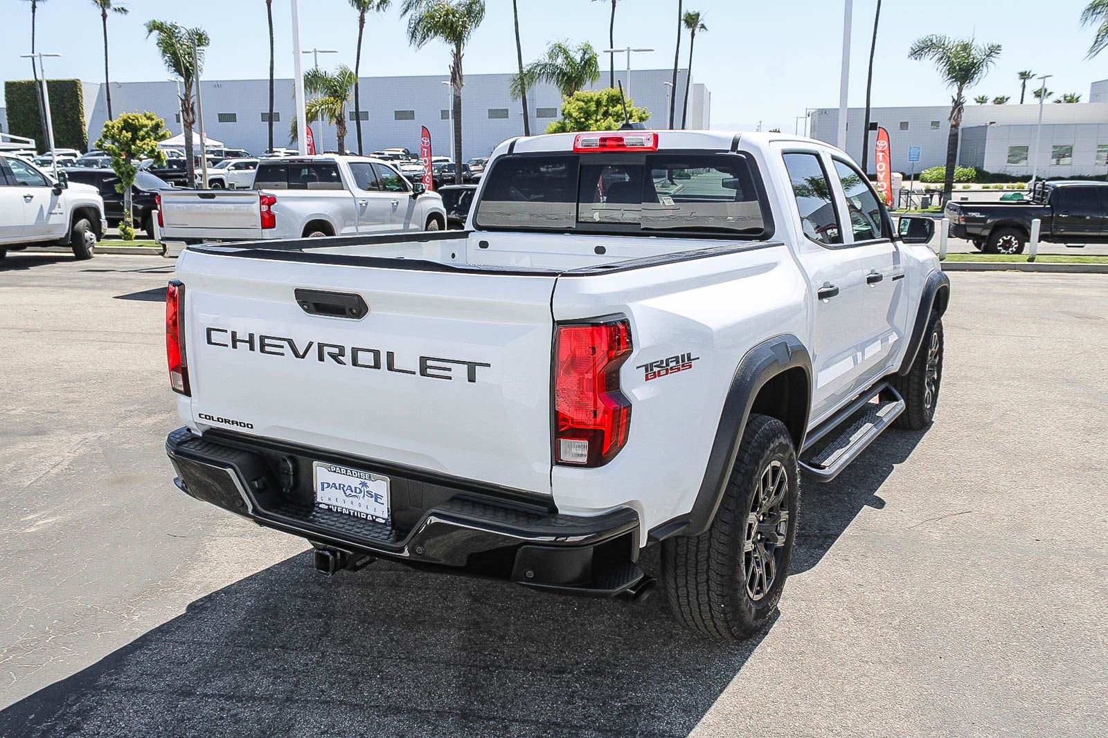 Used 2024 Chevrolet Colorado Trail Boss w/ Technology Package image 9