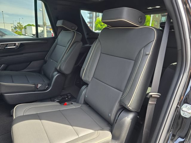 New 2026 Chevrolet Tahoe Premier w/ Sun And Tow Package AWD/4WD image 17