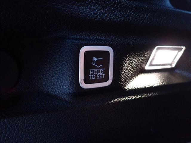 Used 2023 Jeep Grand Cherokee L Limited w/ Luxury Tech Group II AWD/4WD image 9