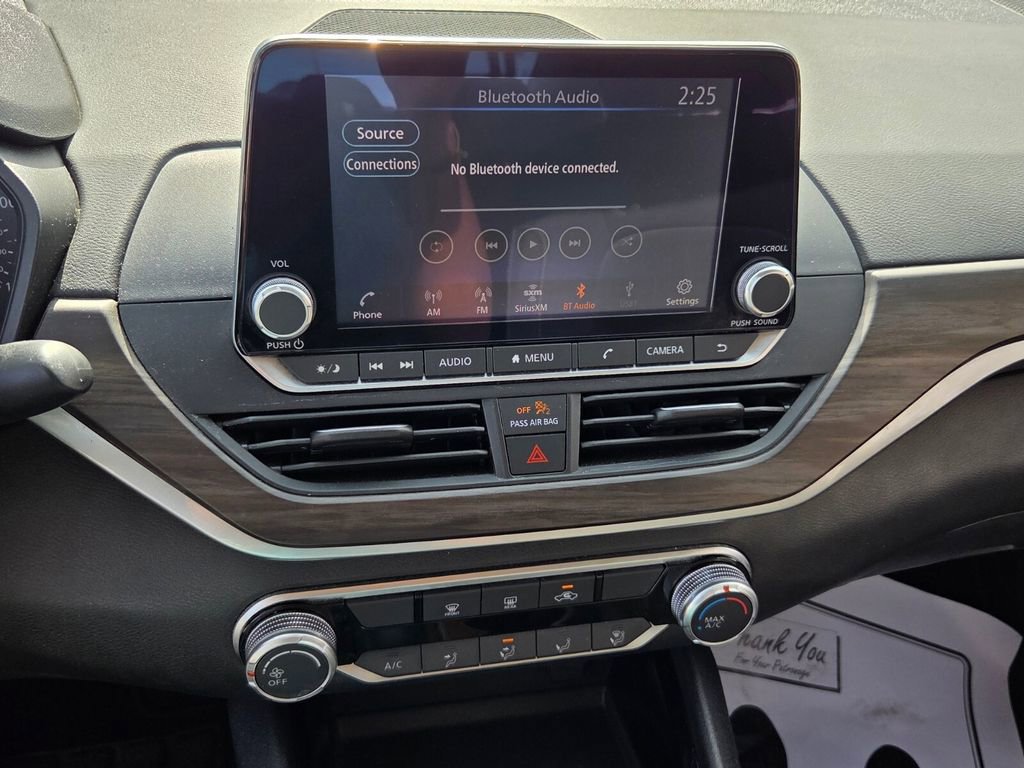 Used 2024 Nissan Altima 2.5 SV image 17