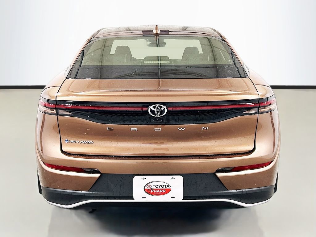 New 2026 Toyota Crown XLE image 5