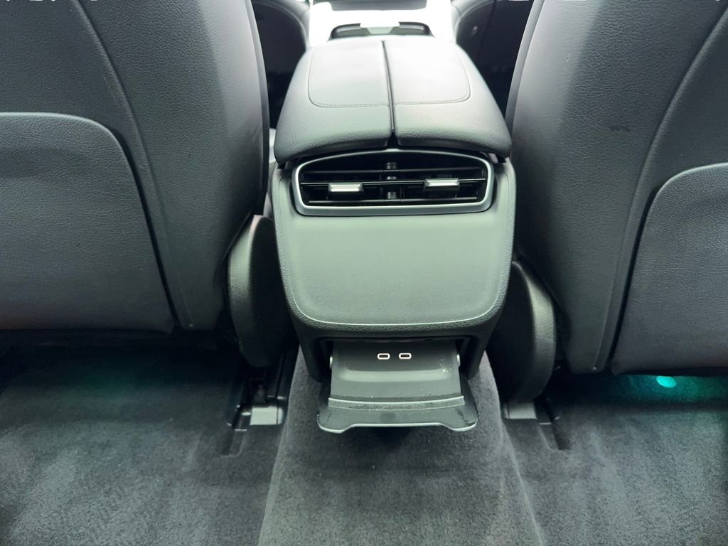 Used 2023 Mercedes-Benz EQE 500 4MATIC Sedan w/ Exclusive Trim Package image 17