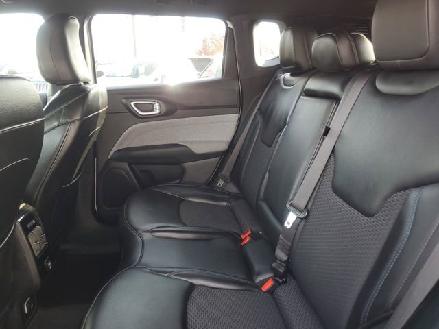 Used 2023 Jeep Compass Latitude image 31