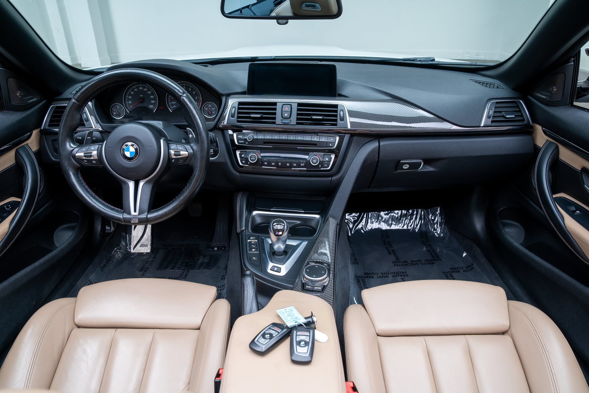 Used 2016 BMW M4 Convertible RWD image 10