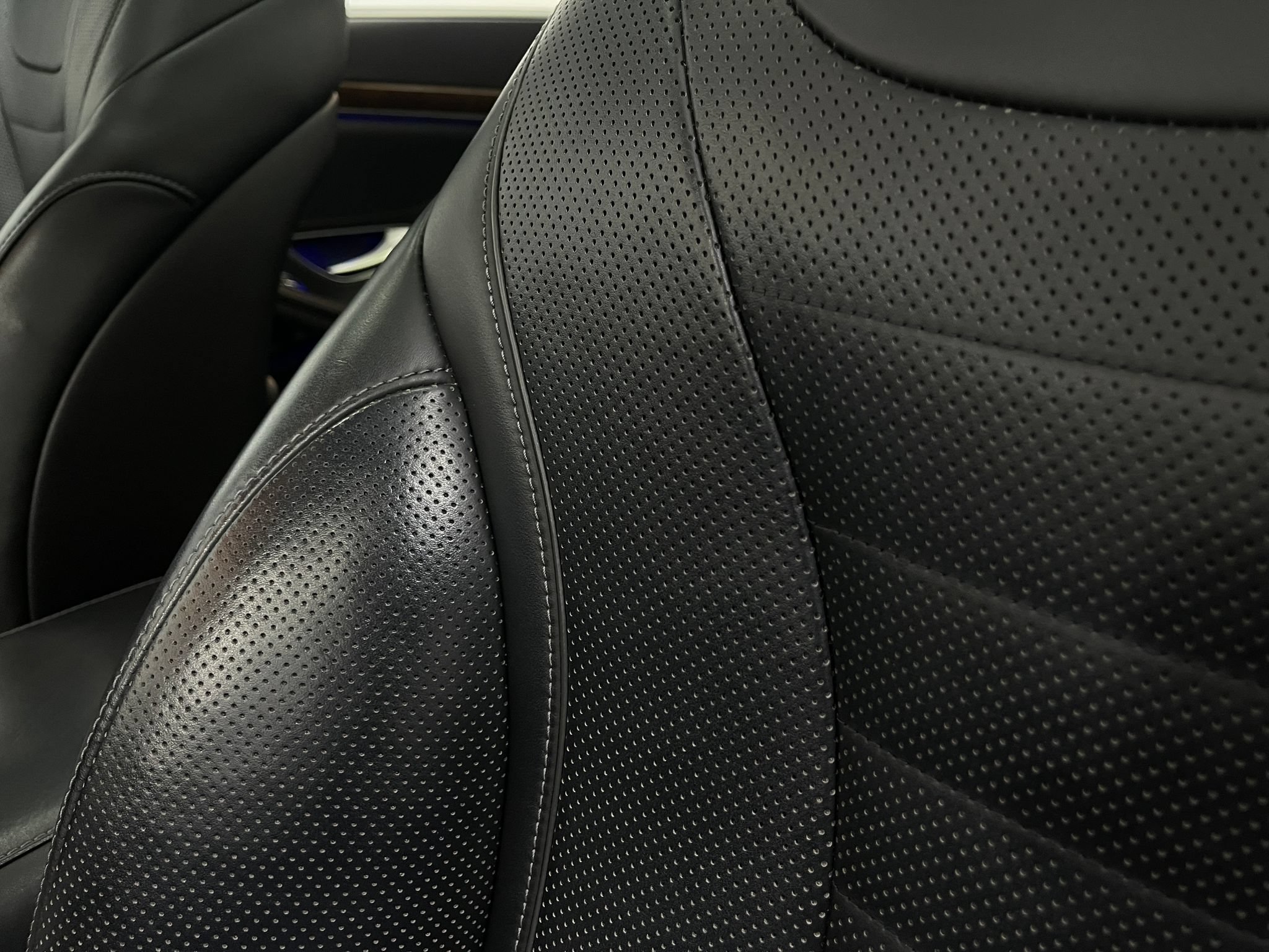 Used 2015 Mercedes-Benz S 550 4MATIC Sedan image 18