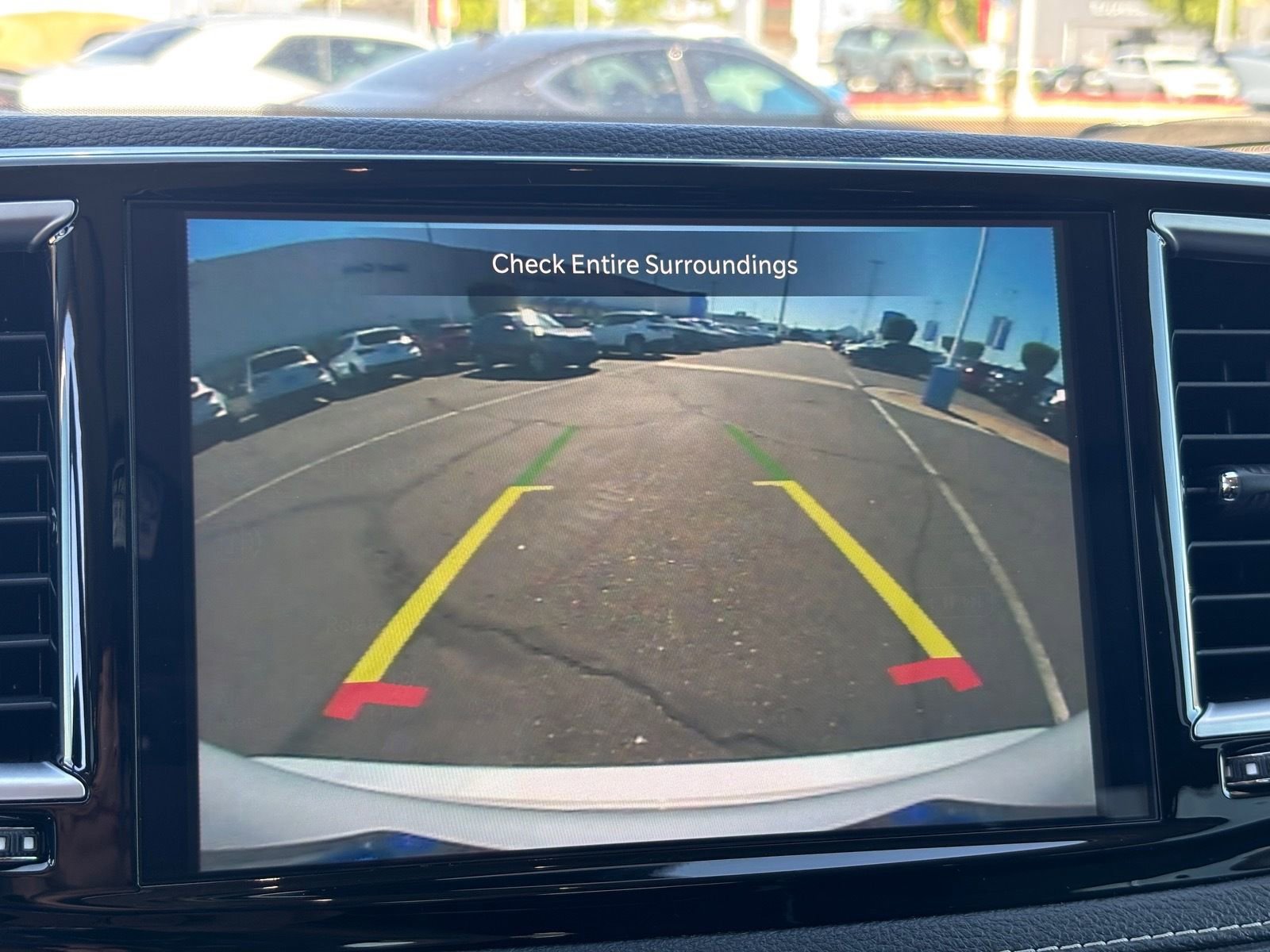 Used 2024 Chrysler Pacifica Limited image 24