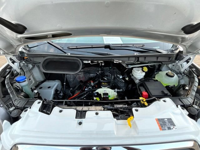 Used 2023 Ford E-Transit Medium Roof RWD image 32