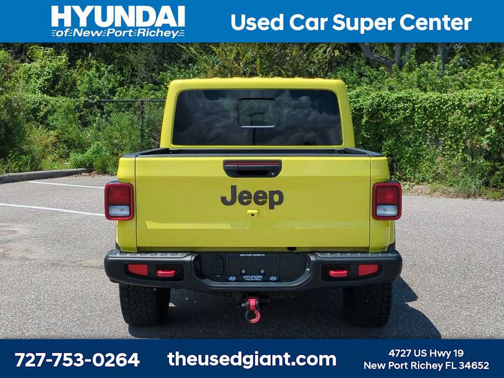 Used 2023 Jeep Gladiator Rubicon w/ Trailer Tow Package AWD/4WD image 4