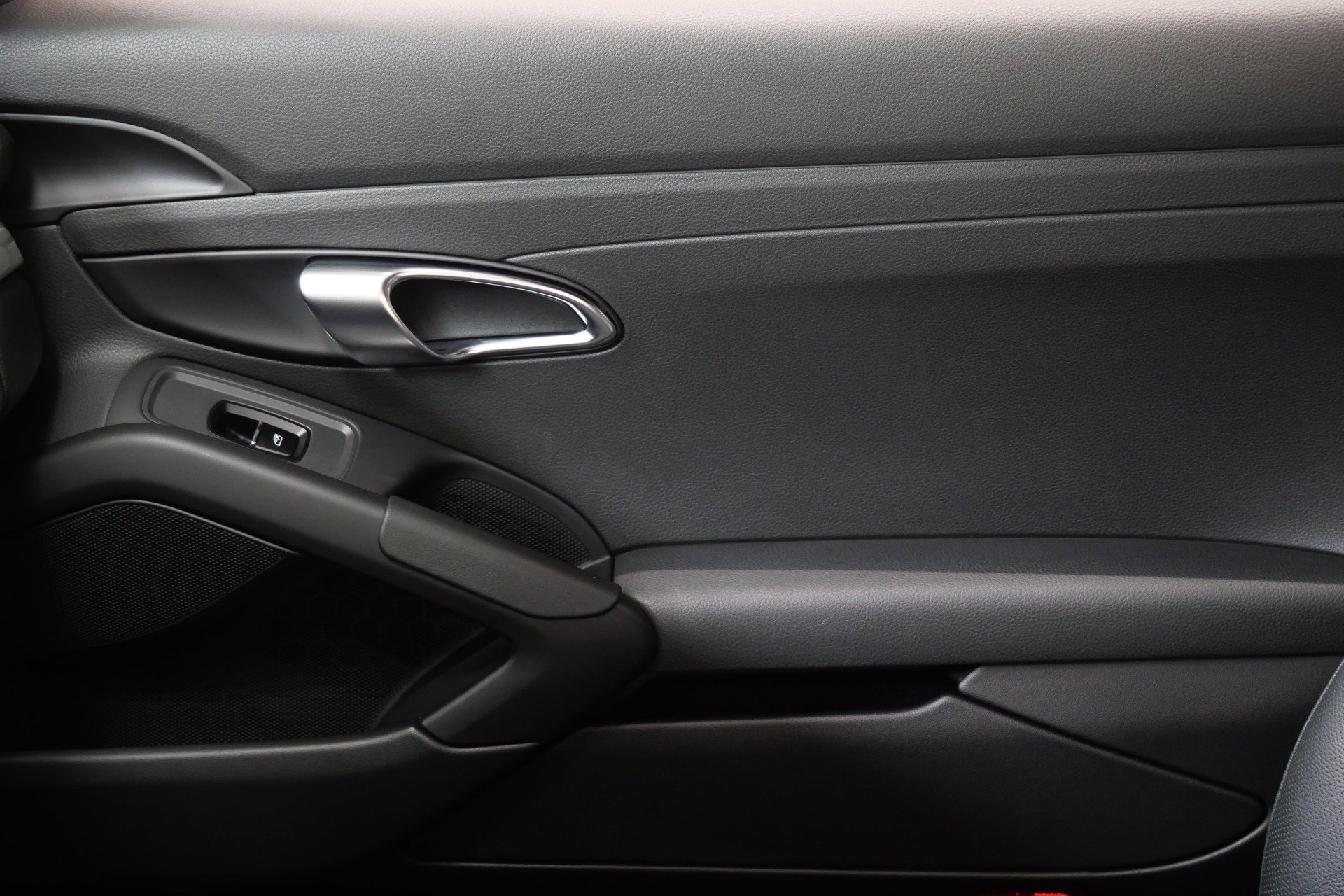 Used 2024 Porsche 718 Cayman image 34