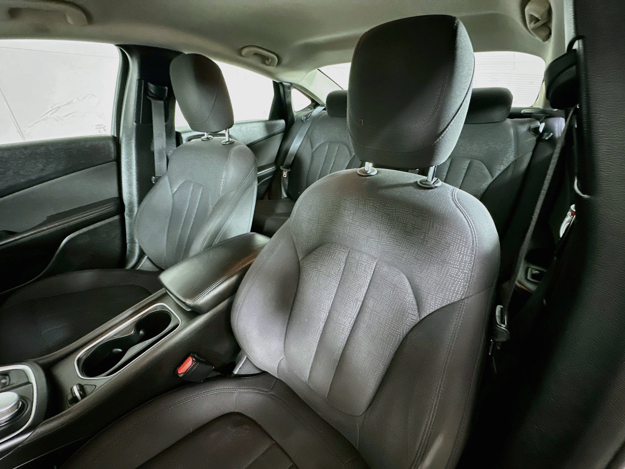 Used 2015 Chrysler 200 Limited w/ Convenience Group FWD image 19