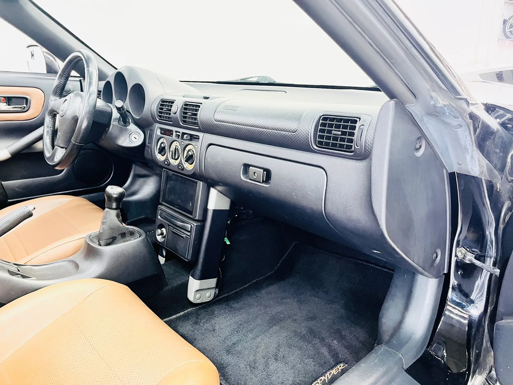 Used 2002 Toyota MR2 RWD image 40