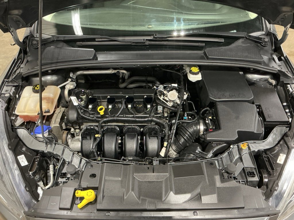 Used 2017 Ford Focus SEL image 3