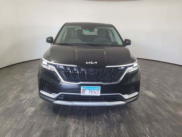 Used 2022 Kia Carnival LX image 2