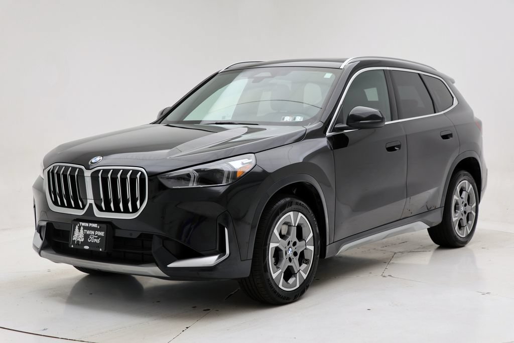Used 2025 BMW X1 xDrive28i AWD/4WD image 2