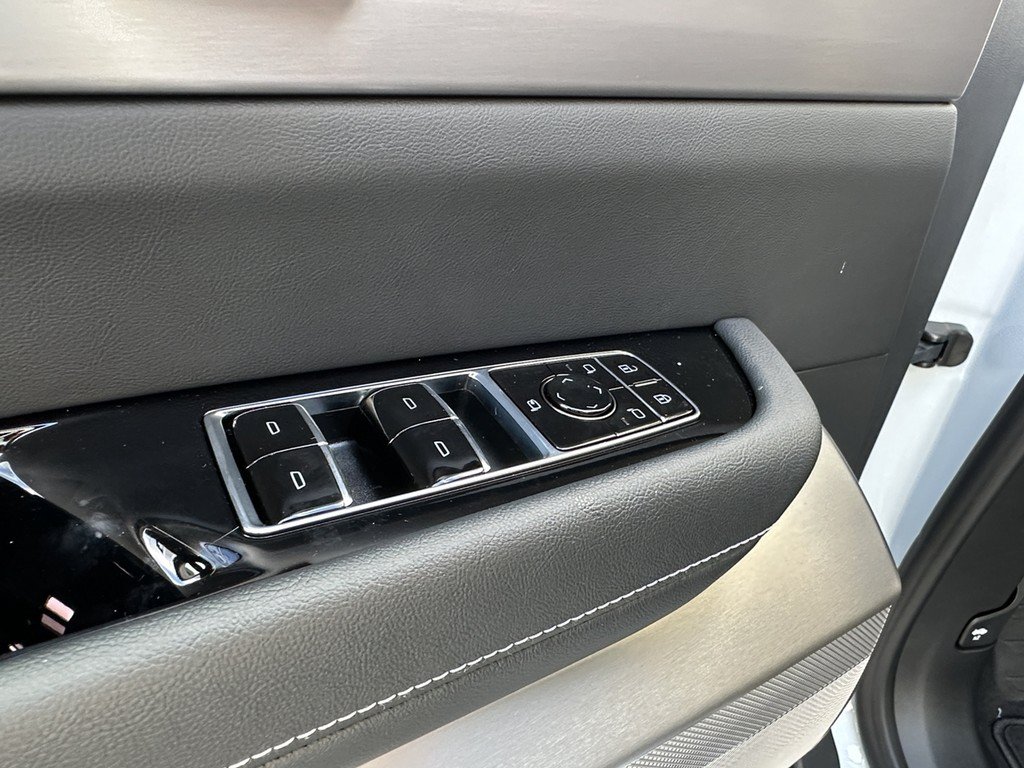 New 2026 Cadillac Vistiq Luxury AWD/4WD image 20