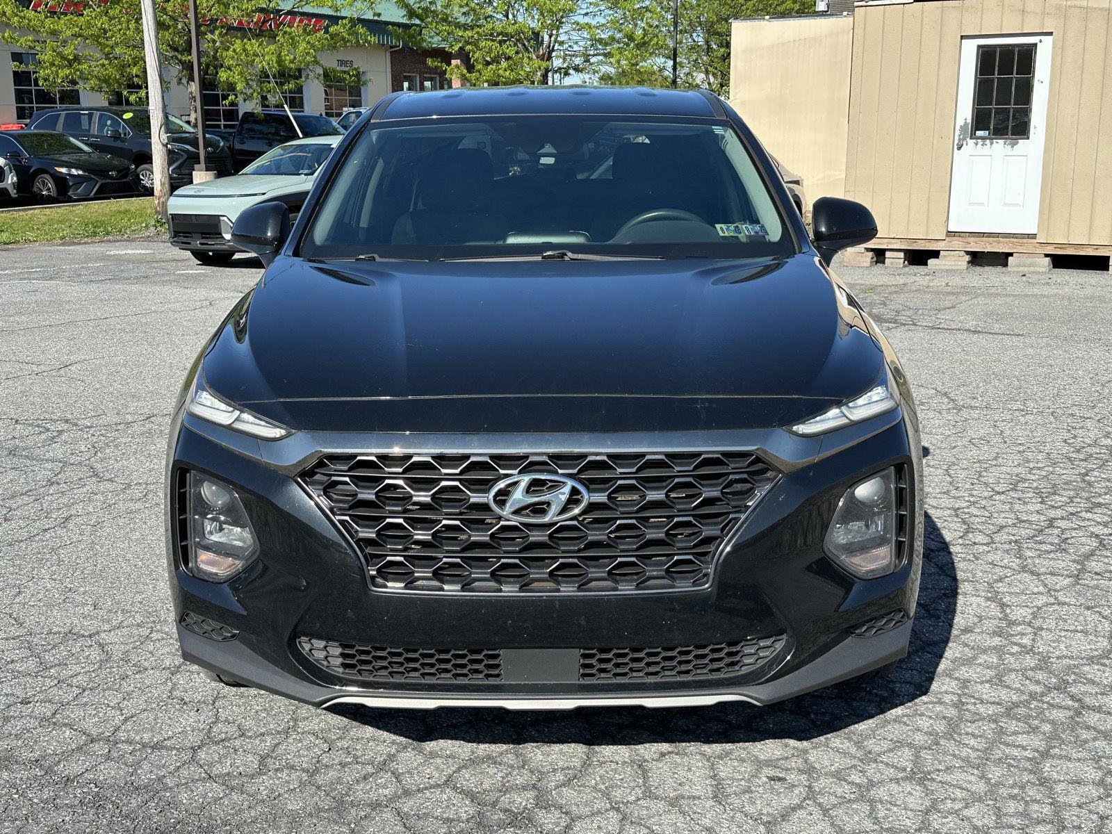 Used 2019 Hyundai Santa Fe SE AWD/4WD image 3