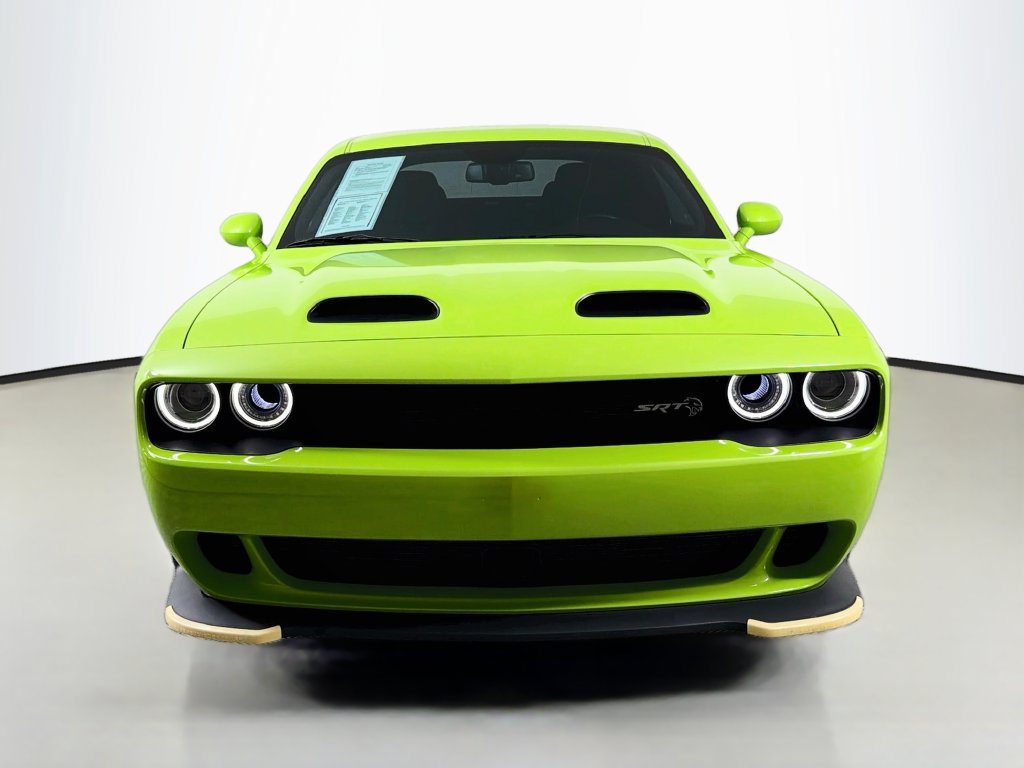 Used 2023 Dodge Challenger SRT Hellcat RWD image 2