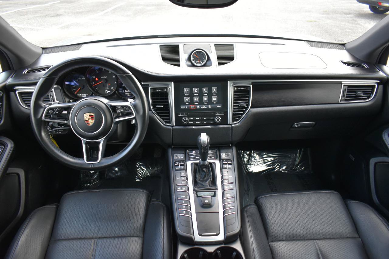 Used 2017 Porsche Macan GTS AWD/4WD image 11