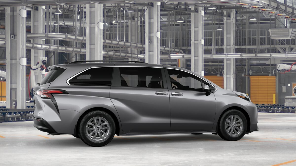 New 2026 Toyota Sienna XLE AWD/4WD image 11