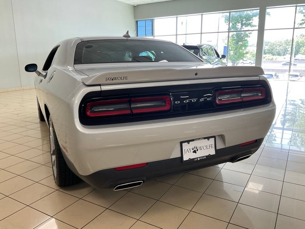 Used 2020 Dodge Challenger SXT w/ Plus Package RWD image 6