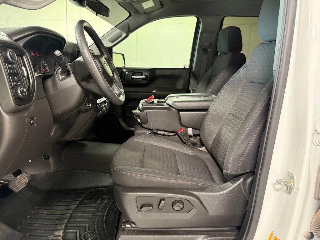 Used 2025 Chevrolet Silverado 1500 Custom Trail Boss AWD/4WD image 10
