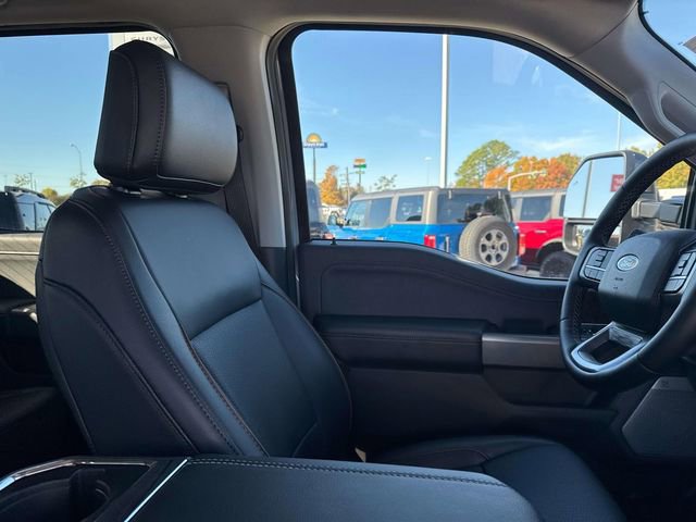 New 2026 Ford F250 Lariat w/ Black Appearance Package image 13