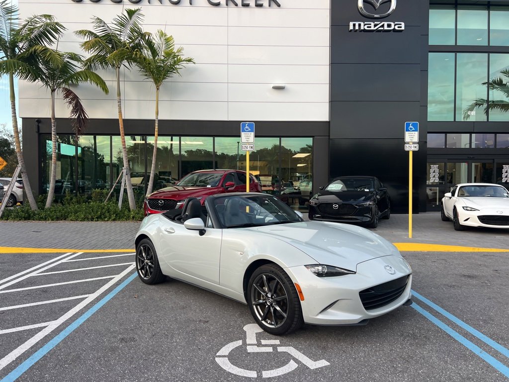 Used 2019 MAZDA MX-5 Miata Grand Touring image 4