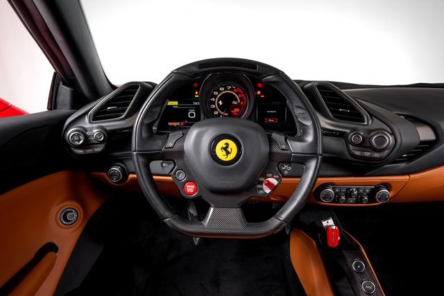 Certified 2018 Ferrari 488 GTB RWD image 6