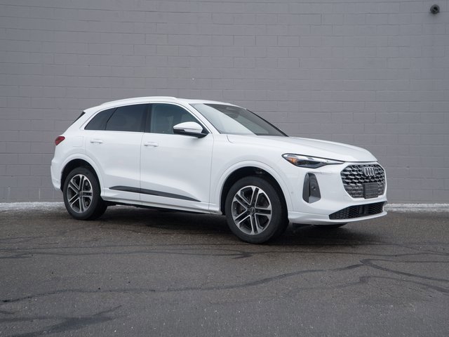 Certified 2025 Audi Q5 2.0T Premium w/ Convenience Package image 9