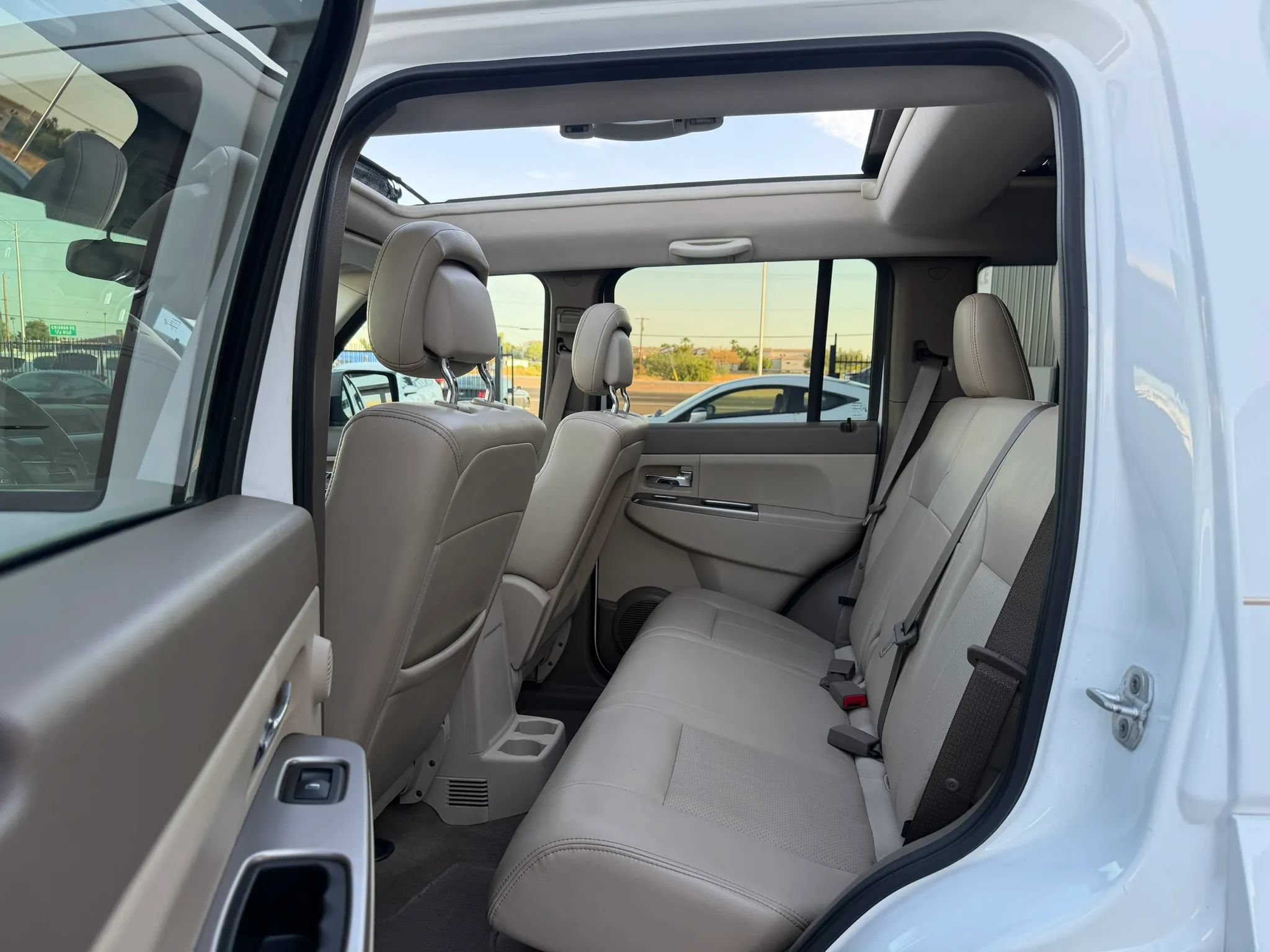 Used 2011 Jeep Liberty Limited w/ Tire & Wheel Group RWD image 23