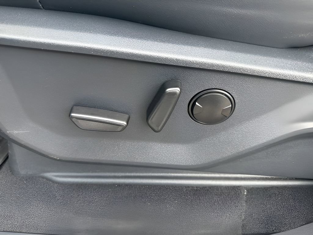 Used 2025 Ford Expedition Tremor AWD/4WD image 10