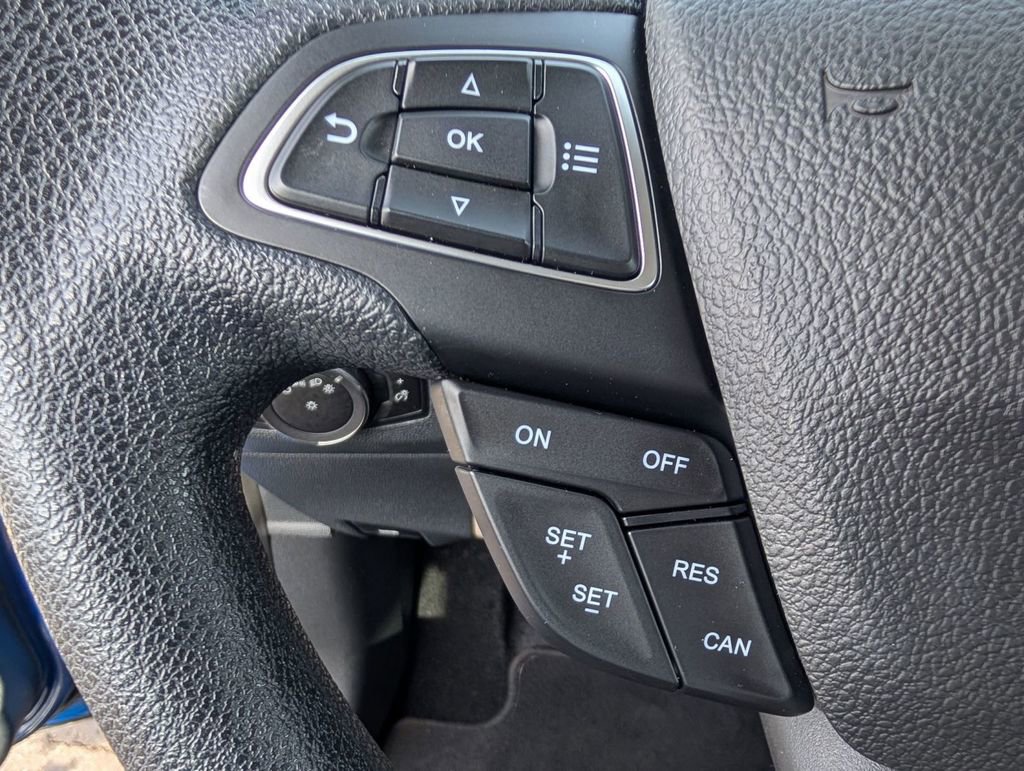 Used 2021 Ford EcoSport S image 26