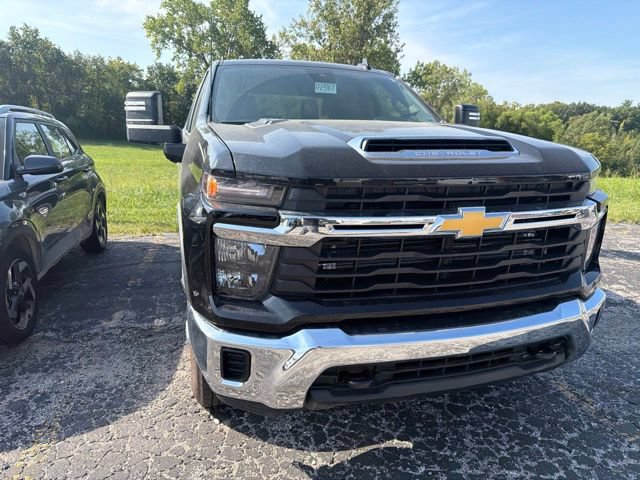 Used 2026 Chevrolet Silverado 2500 LT AWD/4WD image 6