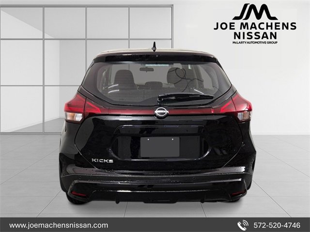 New 2025 Nissan Kicks Play S image 4