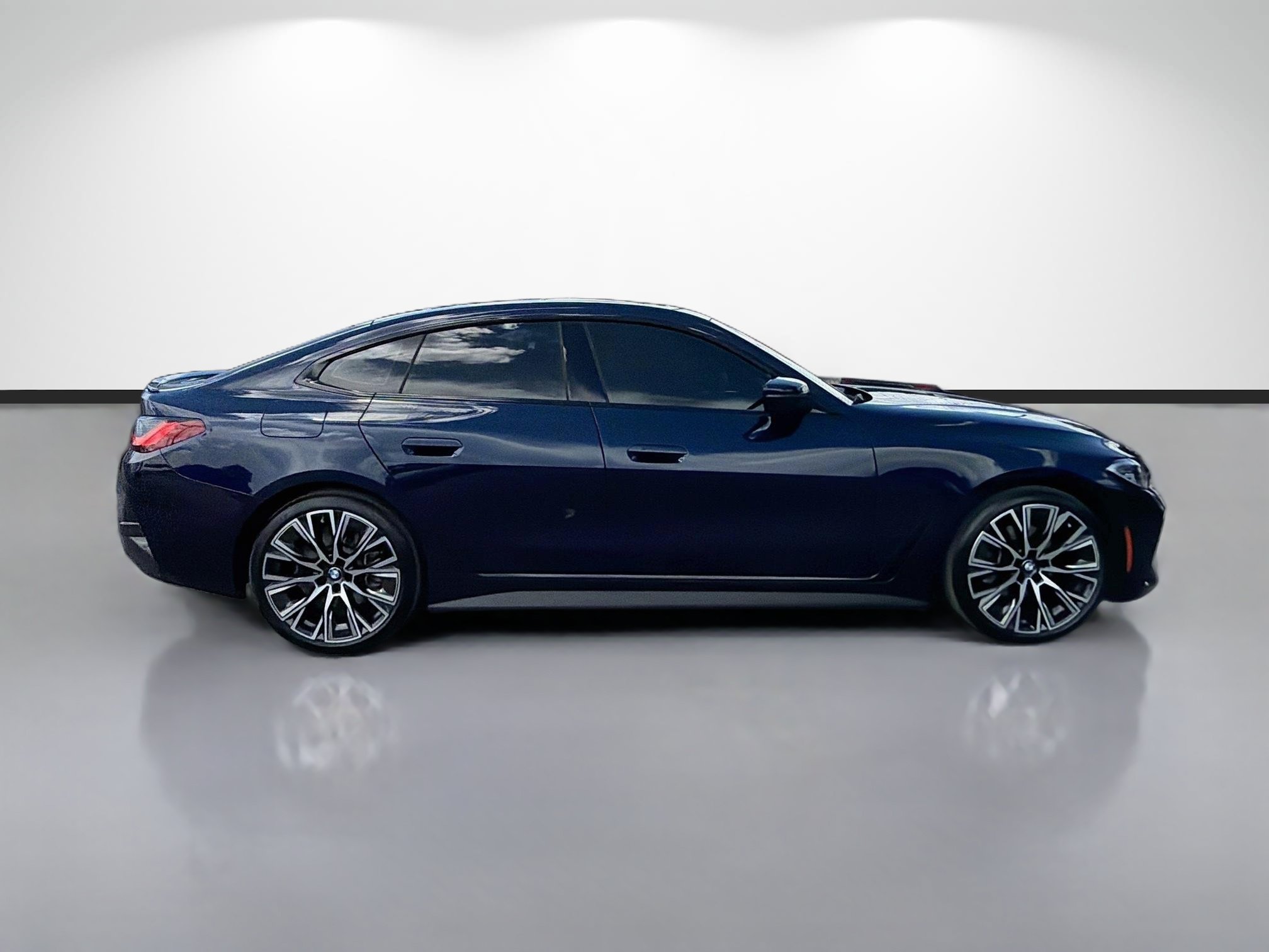 Used 2024 BMW 430i Gran Coupe w/ M Sport Package (Priority 1) RWD image 2