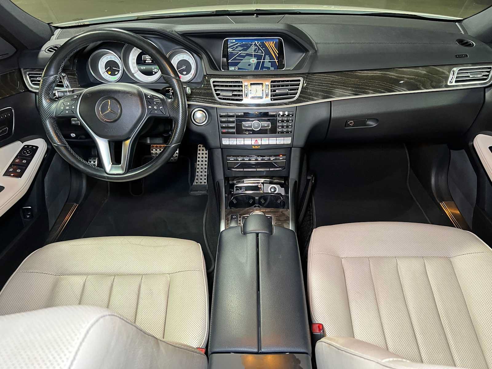 Used 2015 Mercedes-Benz E 400 4MATIC Sedan image 44