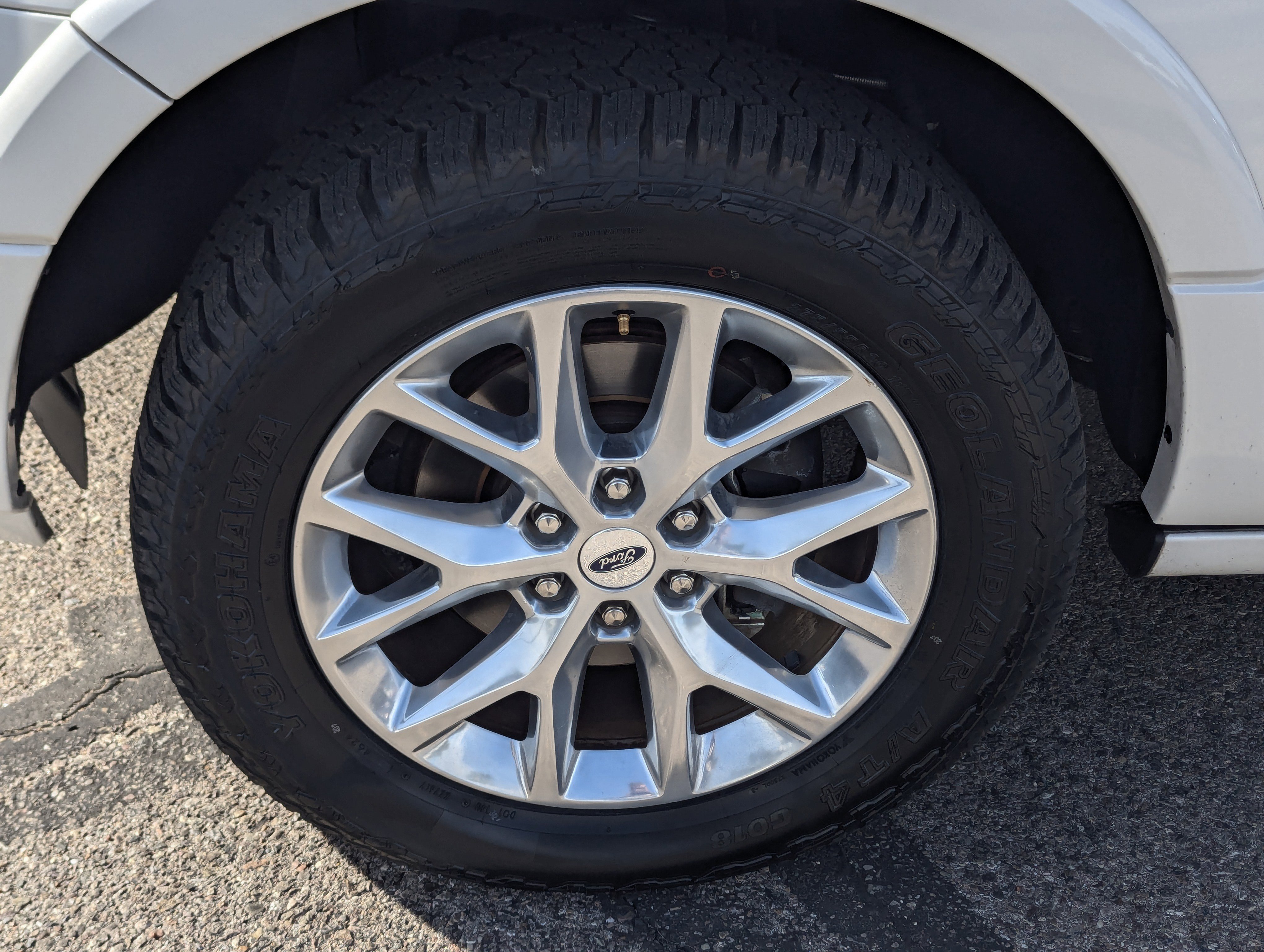 Used 2016 Ford Expedition Limited w/ Equipment Group 301A image 7