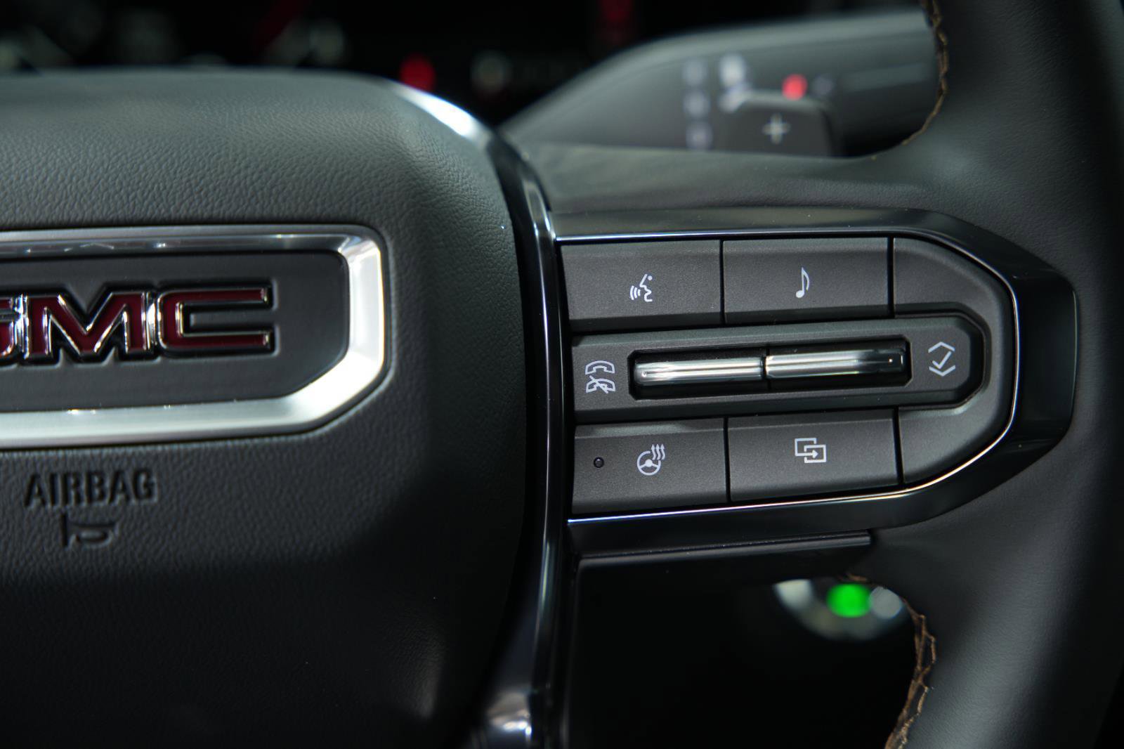 New 2026 GMC Terrain AT4 w/ Convenience Package III image 34