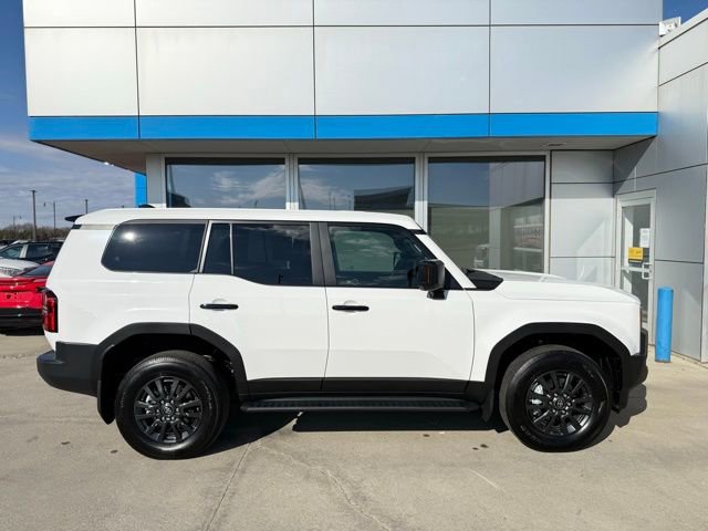 Used 2024 Toyota Land Cruiser image 29