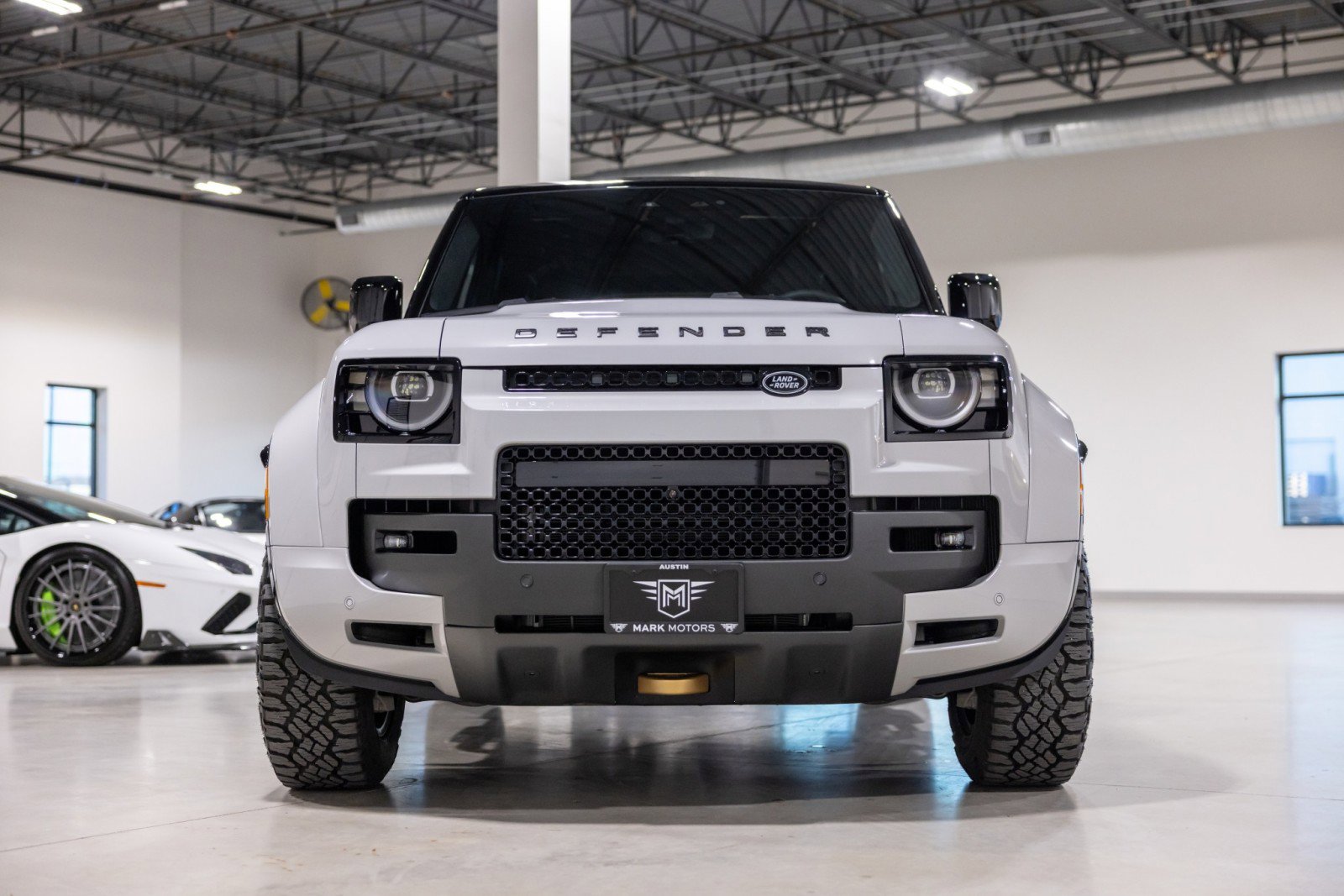 Used 2026 Land Rover Defender 110 OCTA image 2