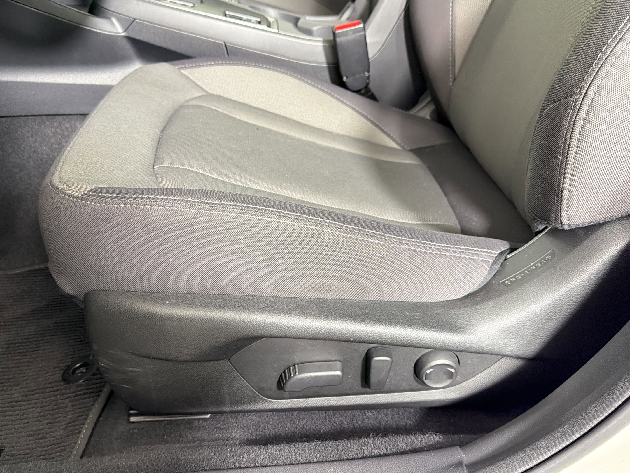 Used 2025 Subaru Crosstrek 2.0i Premium AWD/4WD image 11