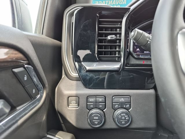 Used 2024 Chevrolet Silverado 1500 LT Trail Boss w/ Convenience Package II AWD/4WD image 20