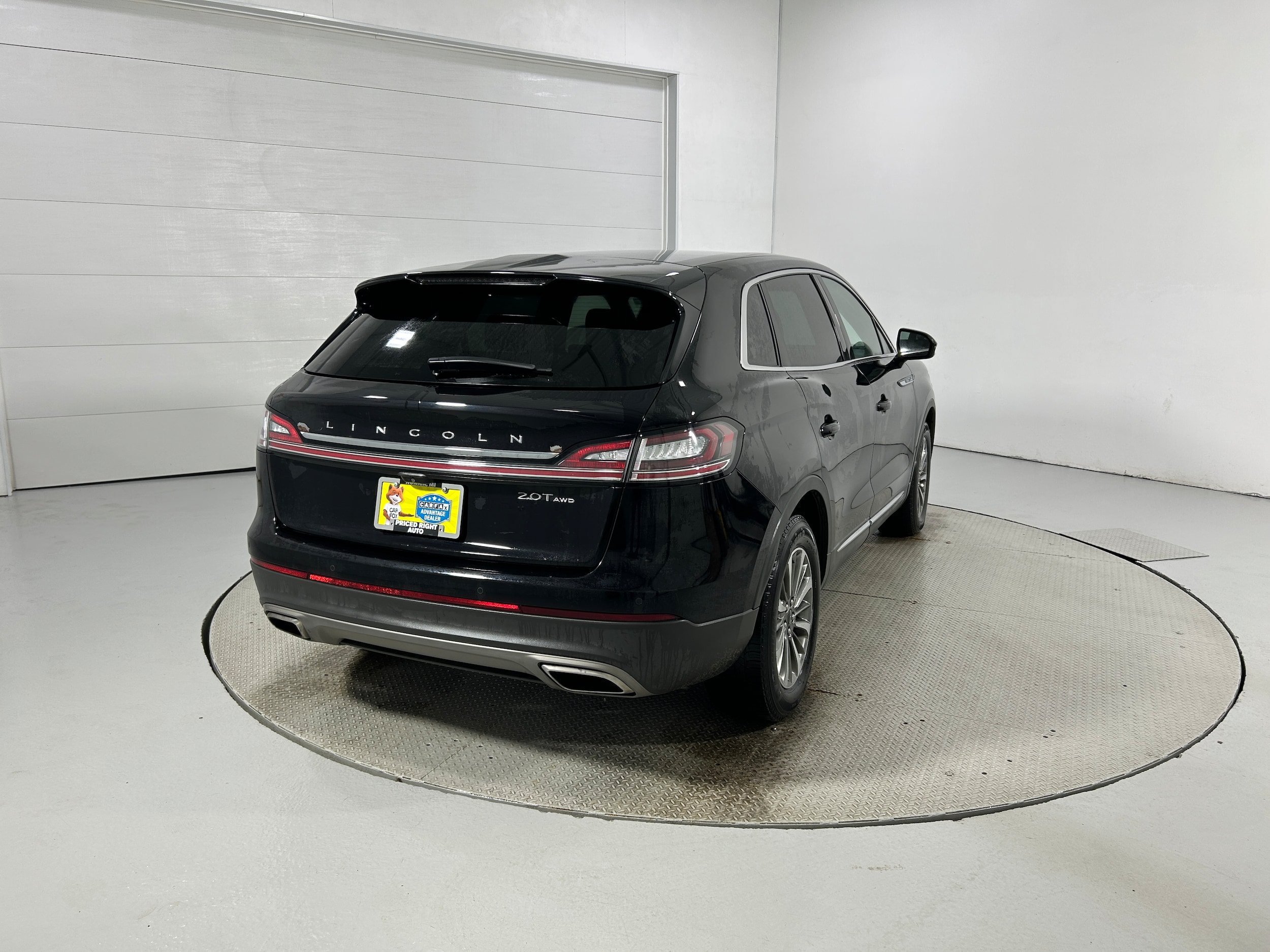 Used 2019 Lincoln Nautilus Select AWD/4WD image 29