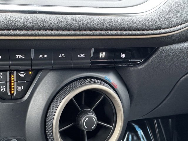 Certified 2024 Chevrolet Blazer Premier w/ Driver Confidence II Package image 18