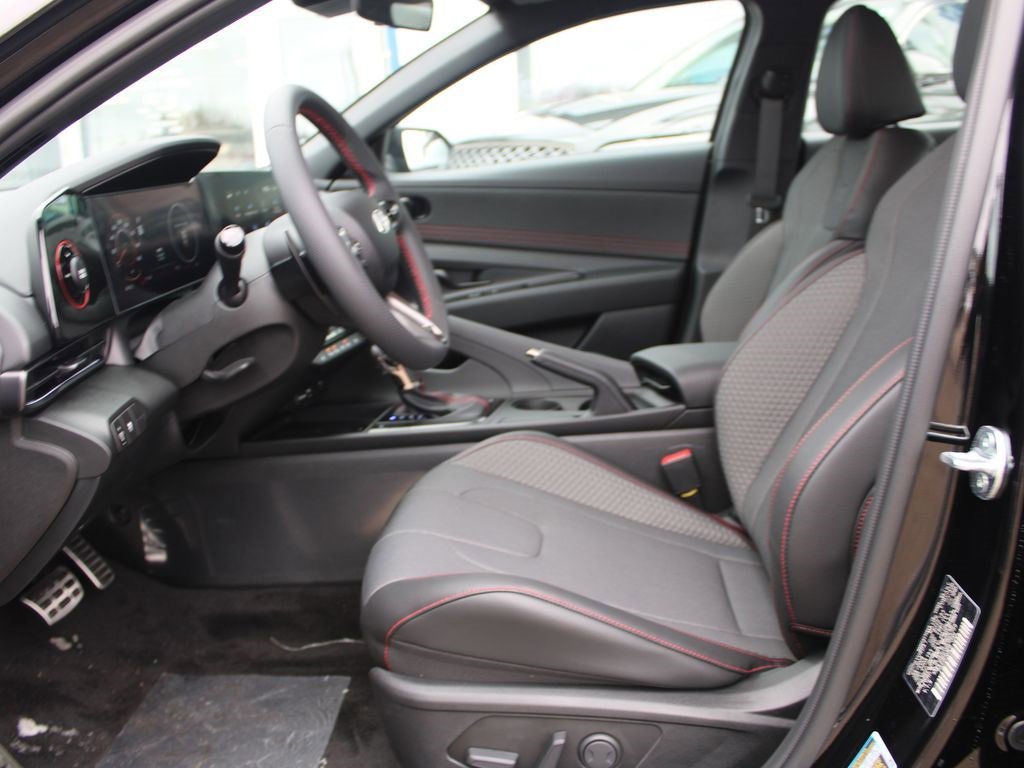 Certified 2025 Hyundai Elantra N Line image 17