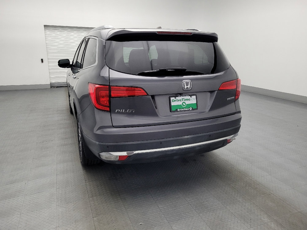 Used 2017 Honda Pilot Touring image 6