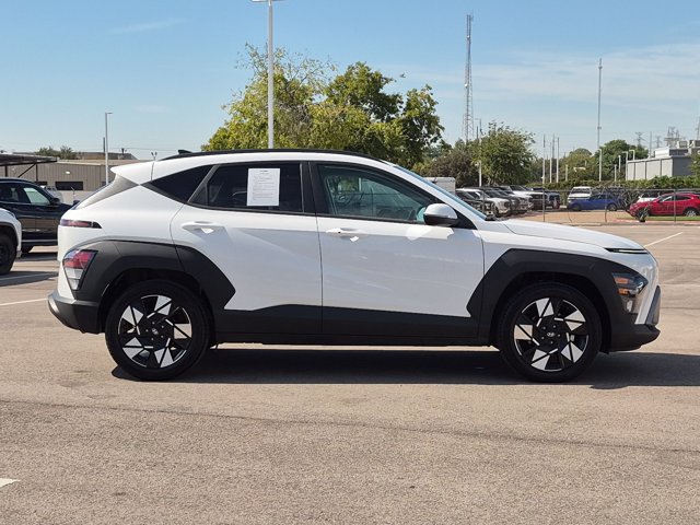 Used 2025 Hyundai Kona SEL FWD image 4