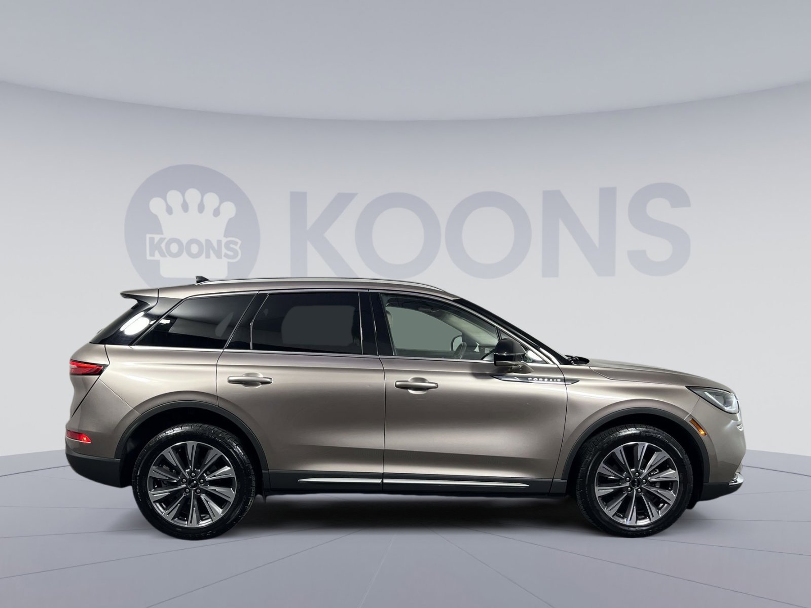 Used 2020 Lincoln Corsair Reserve w/ Elements Package FWD image 12